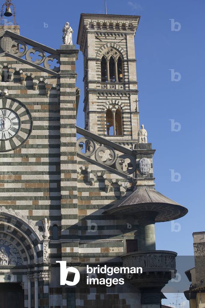 View of the pulpit, Dome, Prato, Tuscany, Italy (photo)