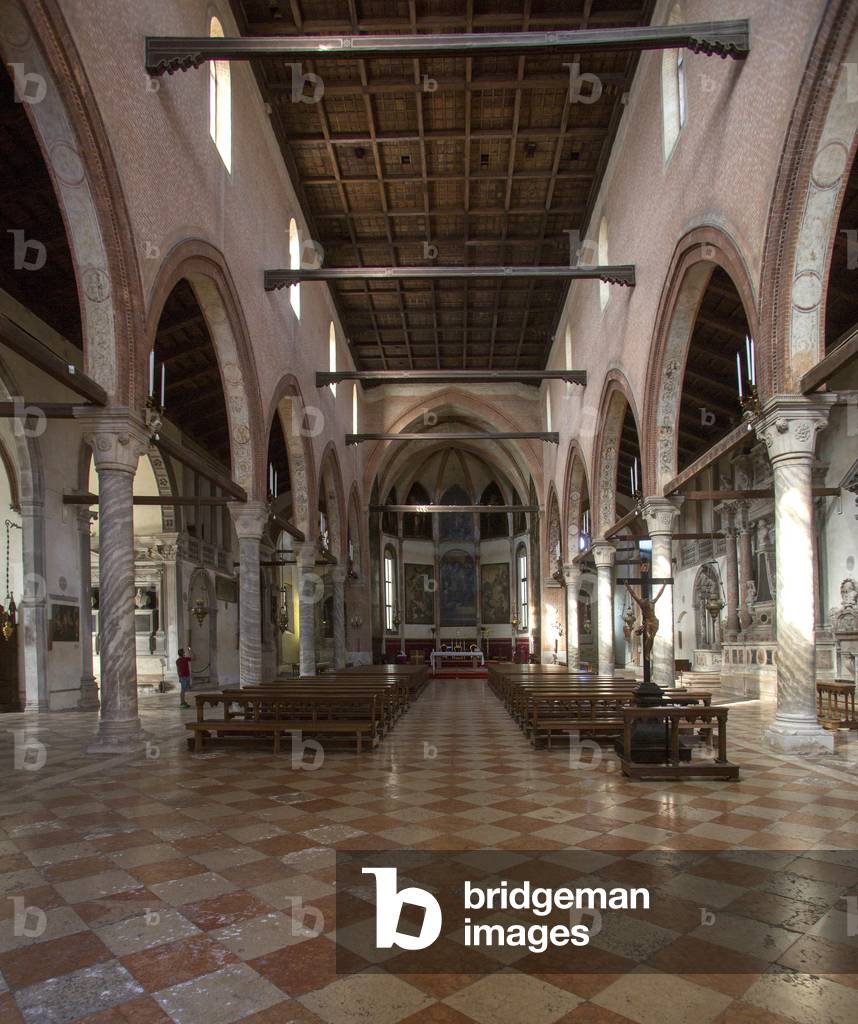 Madonna dell'Orto church, nave, XIV sec. Venice, Italy (photo)