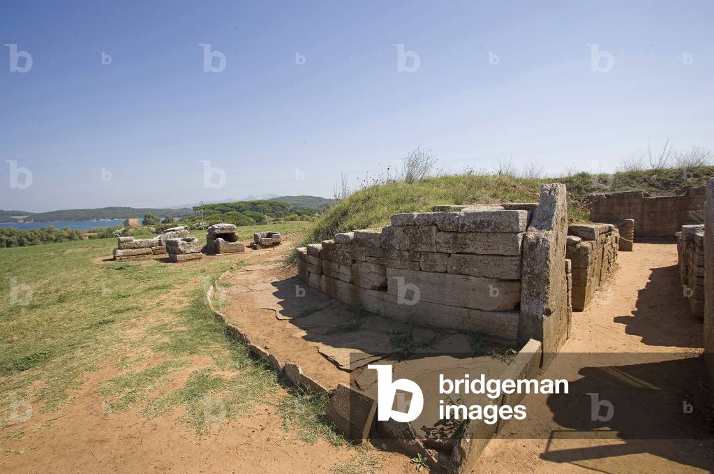 Populonia archaeological Etruscan park, archeology, tomb, Baratti, Tuscany, Italy (photo)