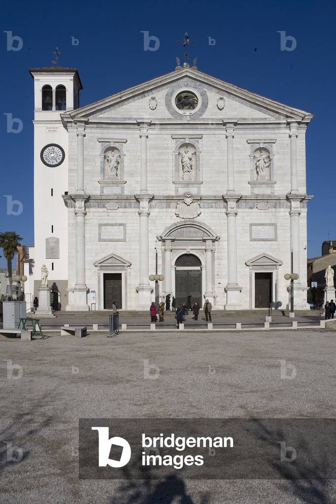 View of the Cathedral, Palmanova, Friuli, Italy (photo)