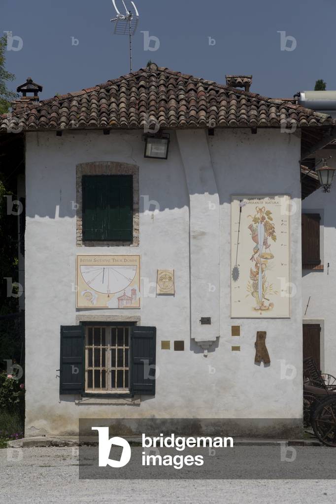 Sundial clock Aiello del Friuli, Udine, Friuli Venezia Giulia, Italy (photo)