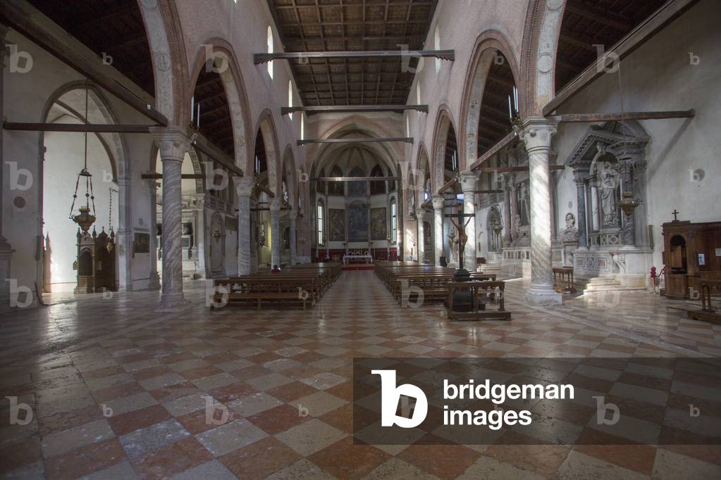 Madonna dell'Orto church, nave, XIV sec. Venice, Italy (photo)