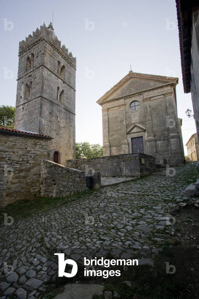 View of the Church of the Assumption of Mary, Hum, Istria, Croatia (photo)