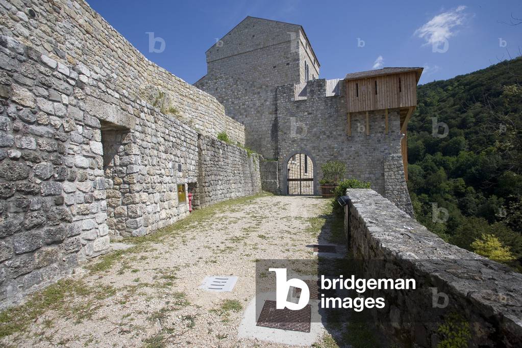 Ragogna castle, Ragogna, Friuli, Italy (photo)