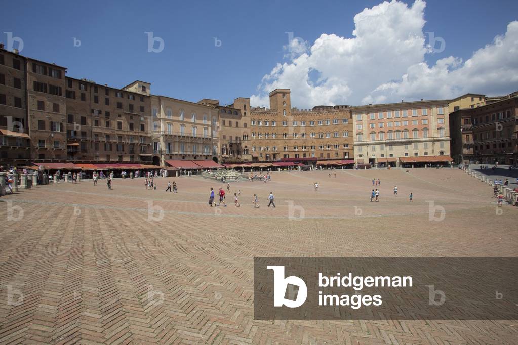 Piazza del Campo square, Siena, Tuscany, Italy (photo)