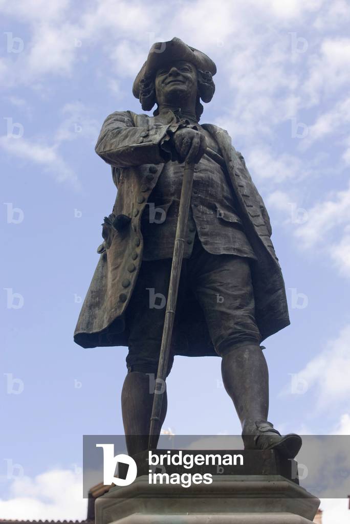 Monument to Carlo Osvaldo Goldoni (bronze)