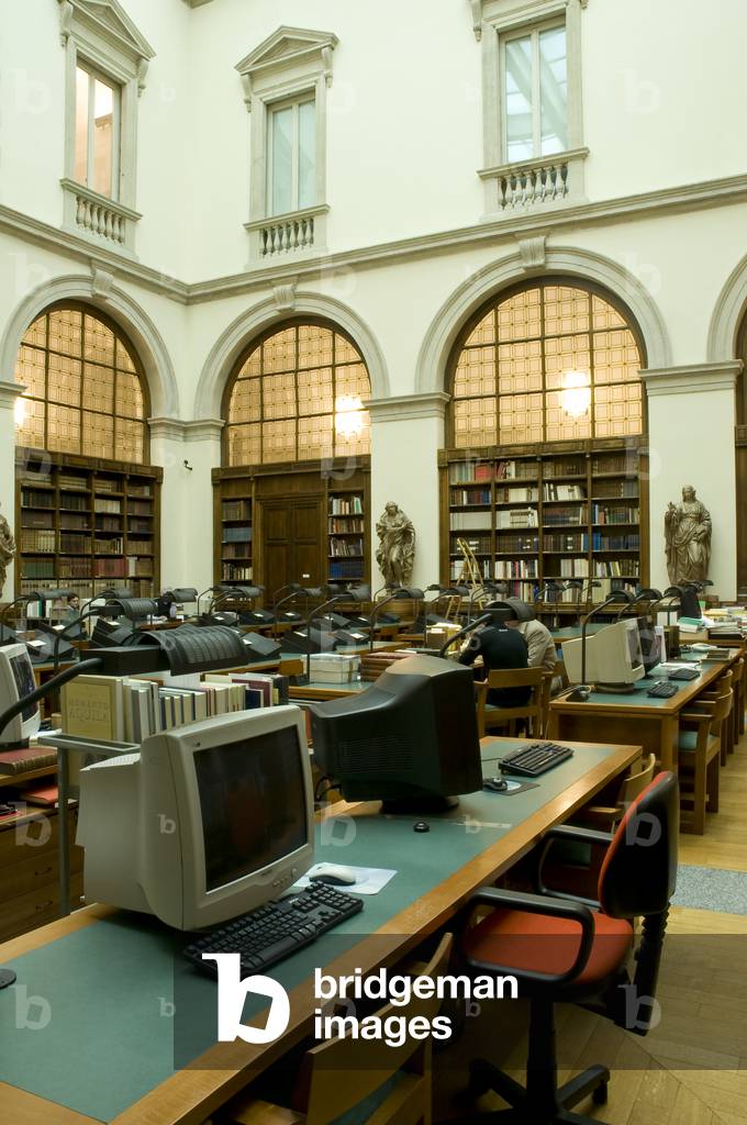 Current reading room at the Biblioteca Ambrosiana, Milan (photo)