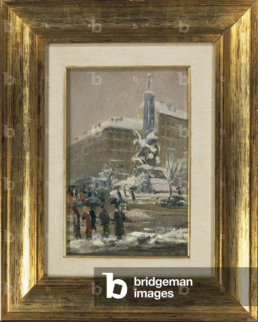 Snow in Milan on Piazza Cinque Giornate