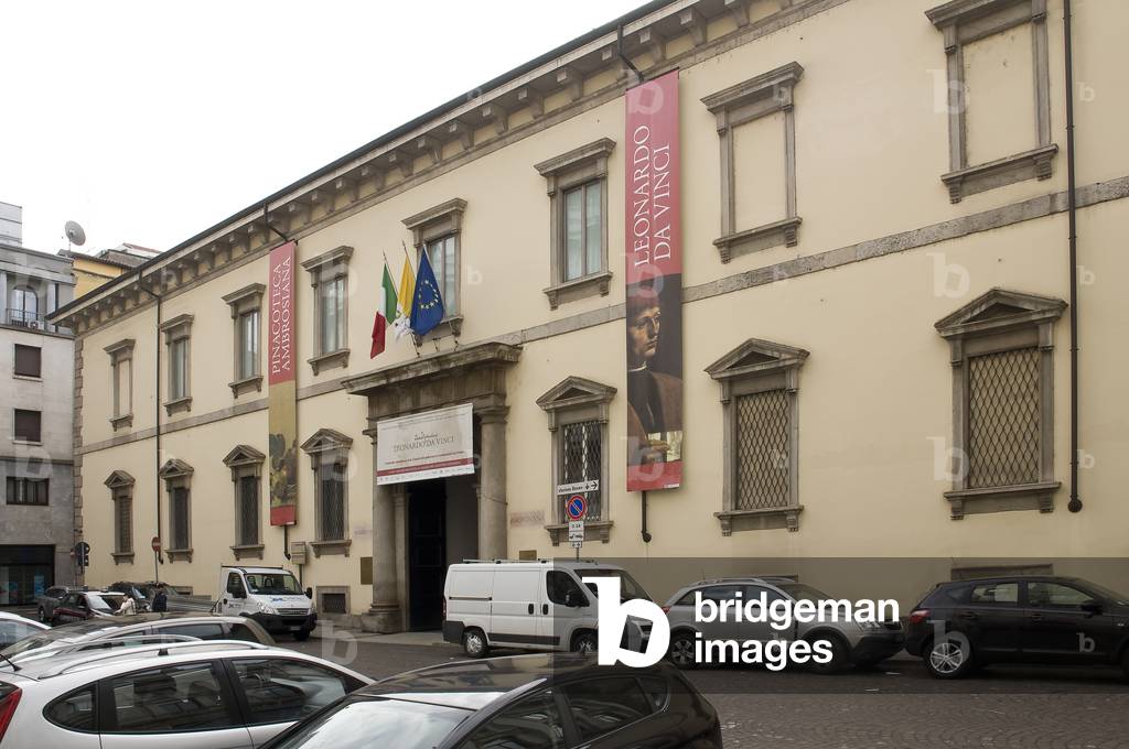 The main facade and current entrance to the Biblioteca Ambrosiana on Piazza Pio XI, Milan (photo)