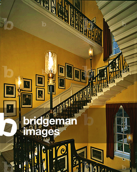 10 Downing Street, grand staircase lined with prime ministers' portraits (photo)
