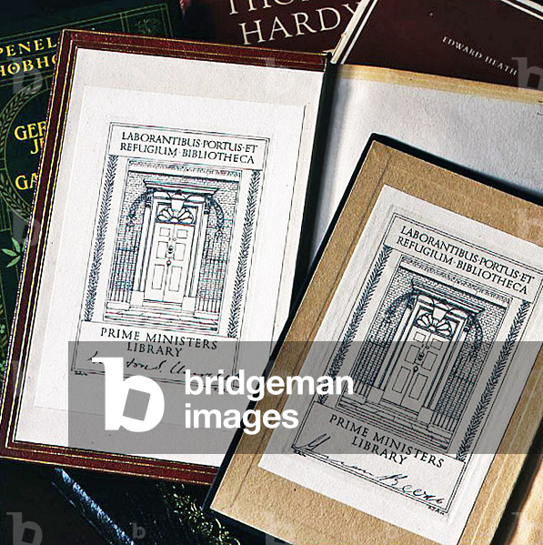 10 Downing Street, signed books from Prime Minister's library in the Cabinet Room (photo)
