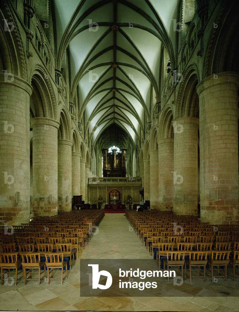The Nave of Gloucester Cathedral (photo)