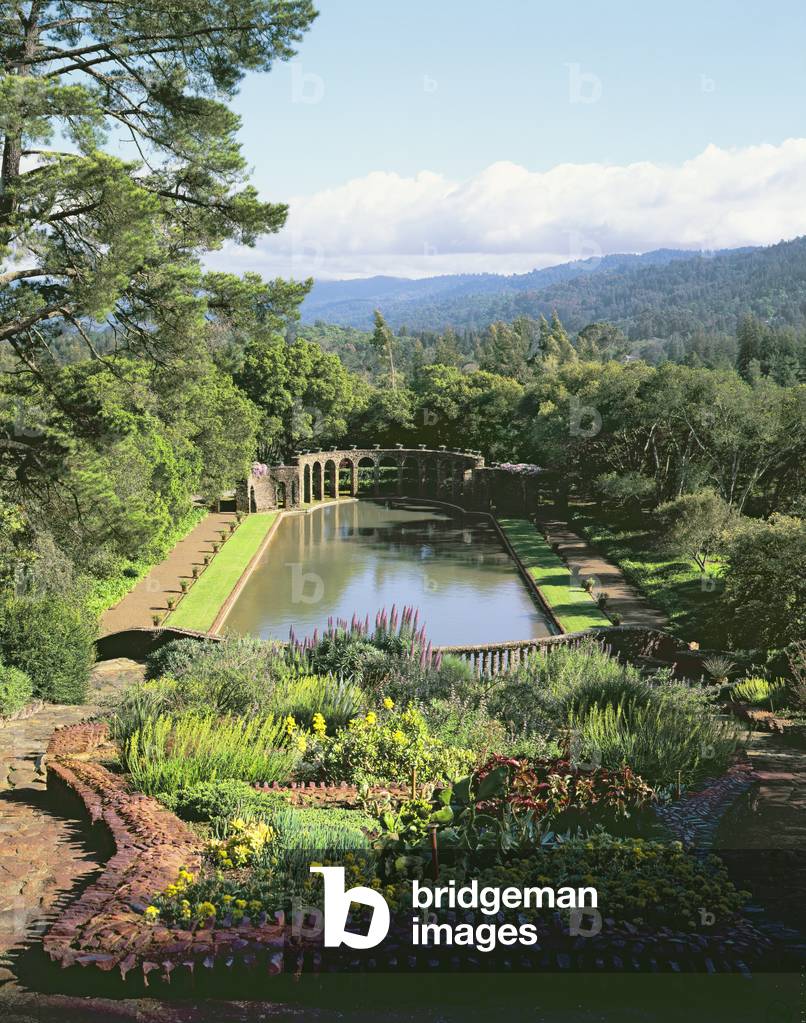 Bild von Fotografie "Blick auf den römischen Wassergarten (Foto)"