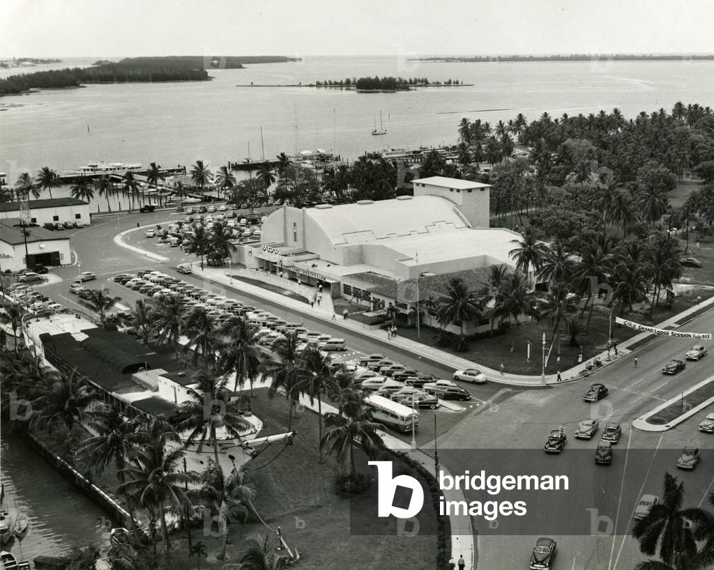 Aerial shot of the Bayfront Auditorium and the Prins Valdemar aquarium, 1950 (b/w photo)