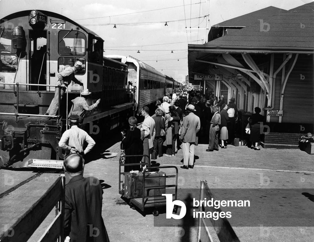 Passengers at the Florida East Coast Railway station in downtown Miami, c.1940 (b/w photo)