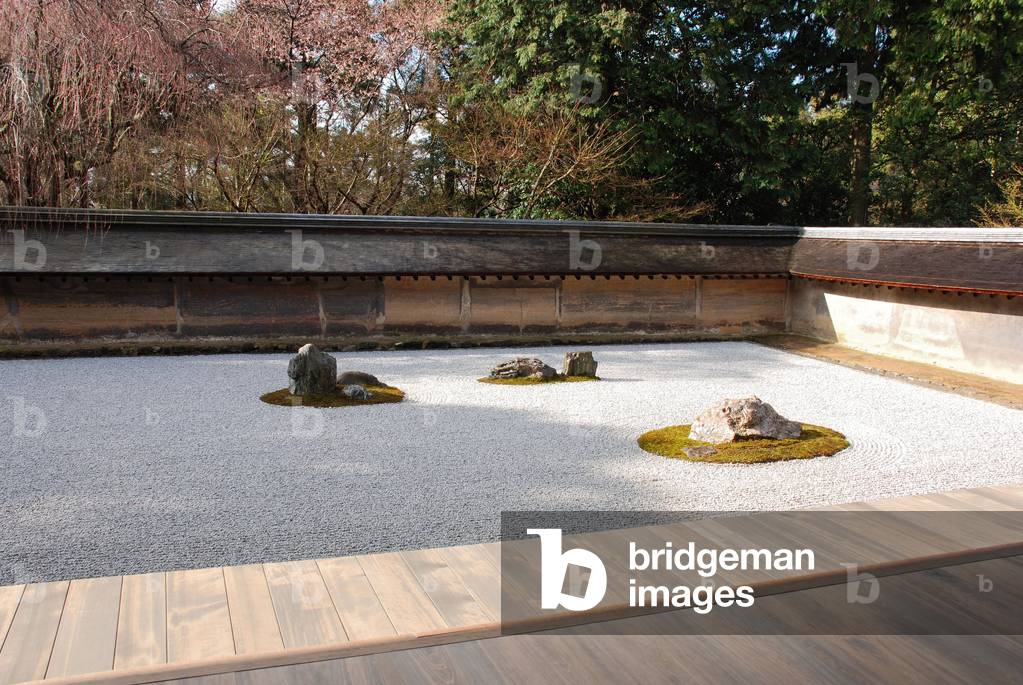 Ryoan-ji (Dragon Rest Temple) - Kyoto (Japan) - Muromachi period - Buddhist temple - karesansui (dry landscape garden) - UNESCO World Heritage Site 1994 - Ryoan-ji (The Temple of the Dragon at Peace) - Kyoto (Japan) - Muromachi period - Buddhist temple - karesansui (dry landscape garden) - UNESCO World Heritage Site 1994