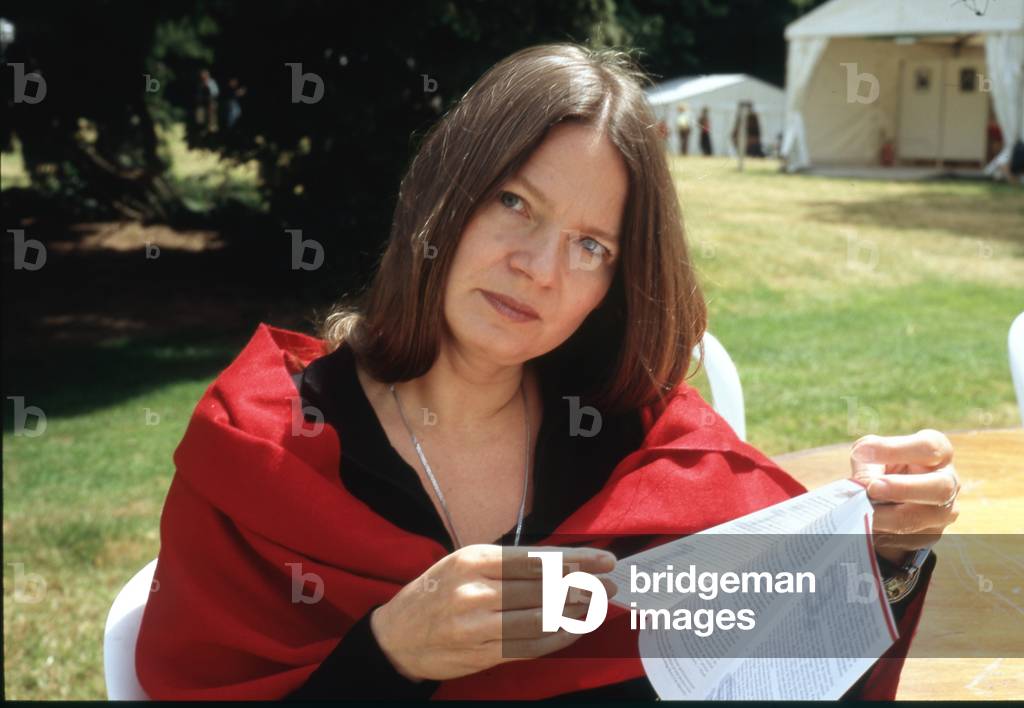 Agata Tuszynska, 2004