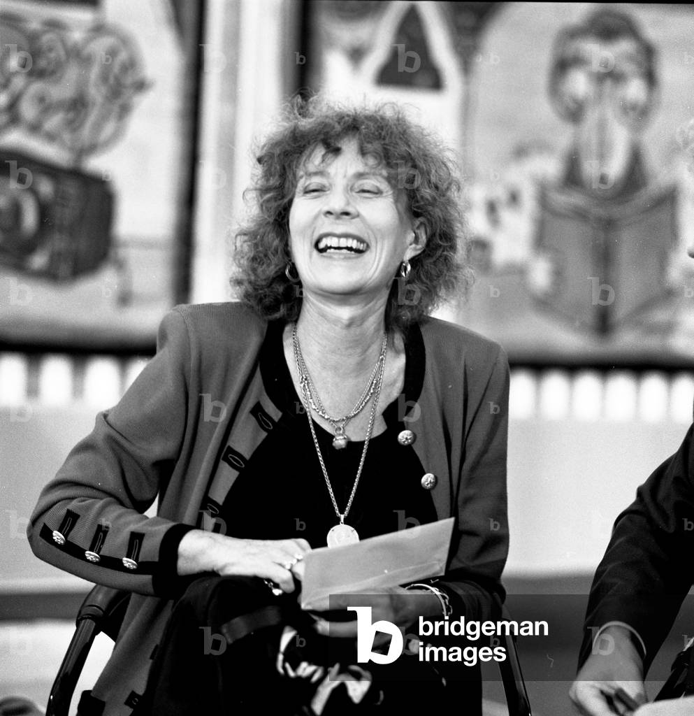 RIRE MADELEINE CHAPSAL 1994