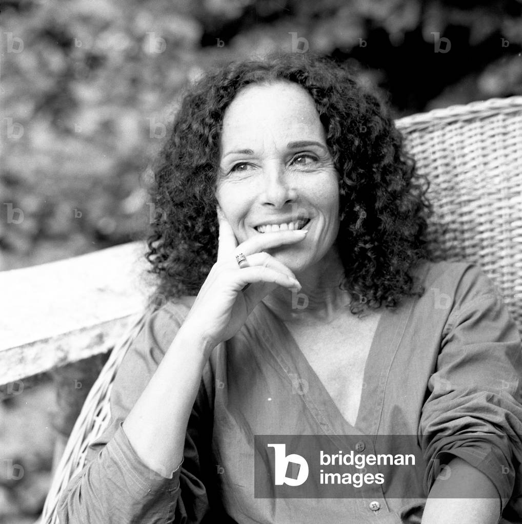 ANNE BRAGANCE SOURIRE 1994