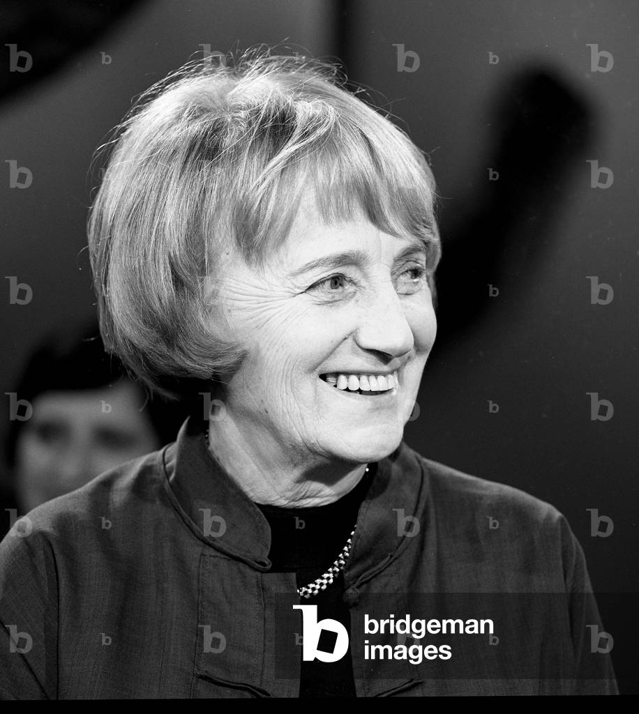 Dominique Aury  (rire )