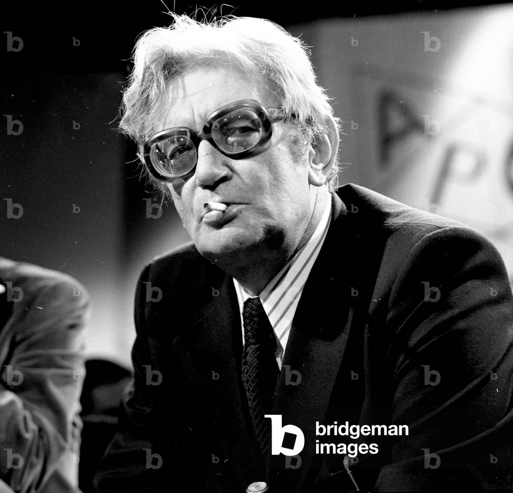 Maurice Clavel on the show Apostrophes (b/w photo)