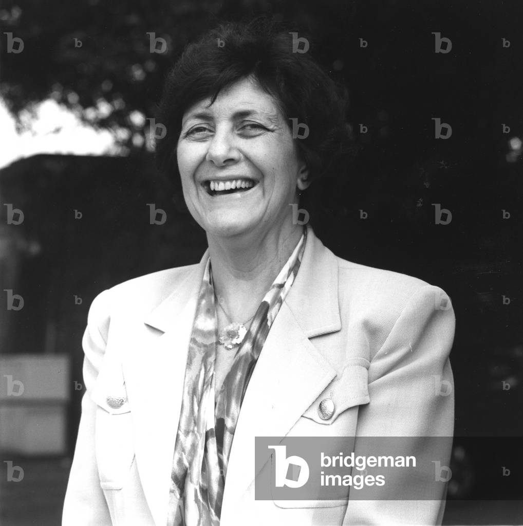 Henriette WALTER RIRE