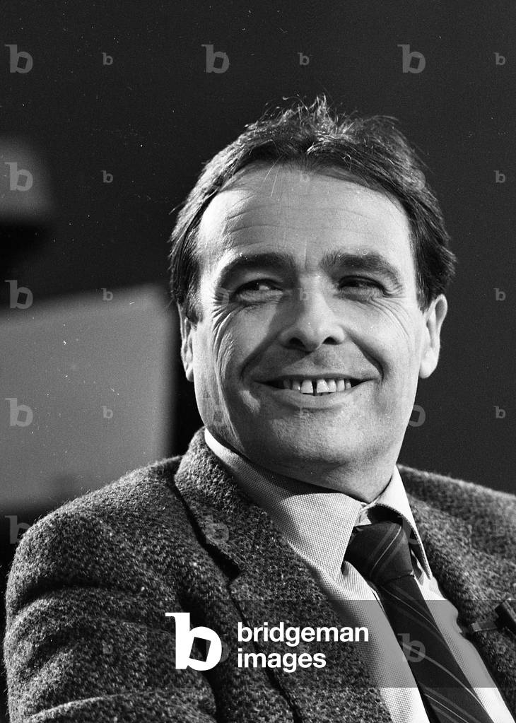 PIERRE BOURDIEU 1982