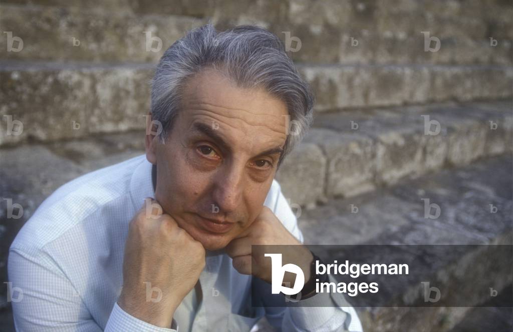 Ancient Ostia (Rome), 1994. Italian poet Elio Pecora (photo)