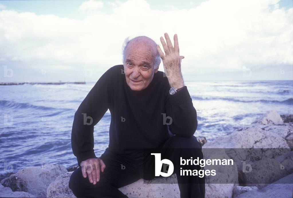 Venice Lido, Venice Film Festival 1998. Italian actor Turi Ferro, performer in the movie out of competition “” Tu ridi”” (You Laugh) directed by the Taviani brothers/Lido di Venezia, Mostra del Cinema di Venezia 1998. L'attore Turi Ferro, interprete del film fuori concorso “” Tu ridi”” dei fratelli Taviani -
