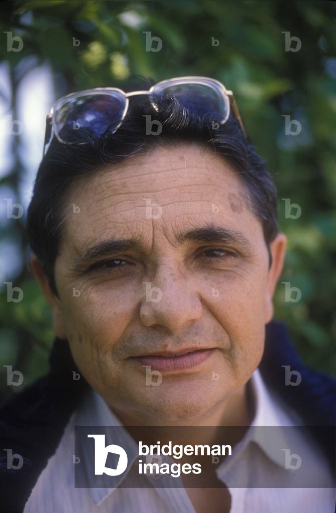 Italian writer Salvatore Mannuzzu, 1989 (photo)