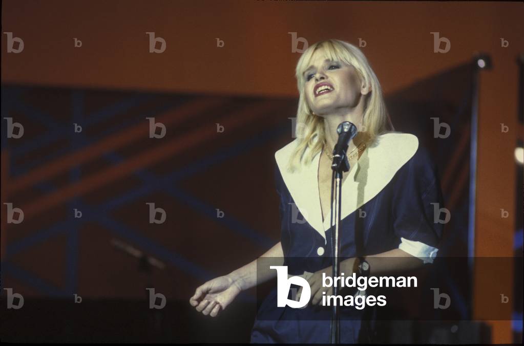 Italian pop singer Dori Ghezzi (about 1985) (photo)