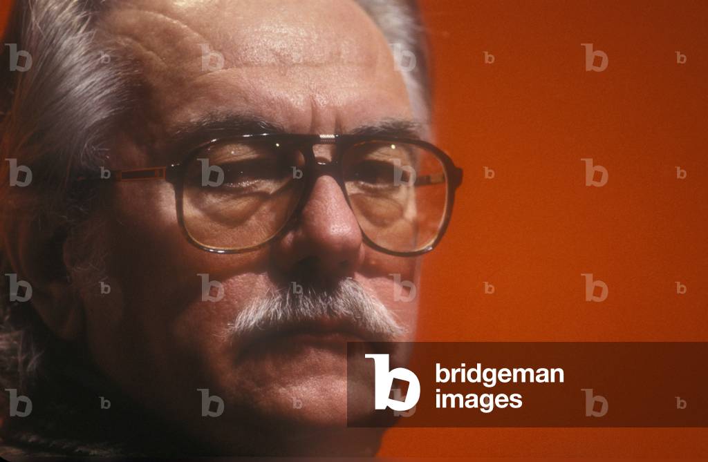 Literary critic Alberto Asor Rosa at XXth Rimini congress in February 1991, when Italian Communist Party changed its name to Democratic Party of the Left/Il critico letterario Alberto Asor Rosa al XX¡ Congresso del PCI-PDS che si tenne a Rimini nel 1991, quando il Partito Comunista Italiano divenne Partito Democratico della Sinistra (PDS) -