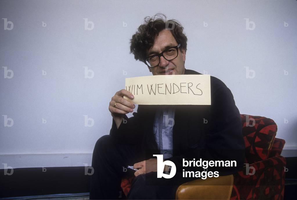 Venice Lido, Venice Film Festival 1995. German director Wim Wenders, in competition with the movie “” Beyond the clouds”” (co-directed by Michelangelo Antonioni)/Lido di Venezia, Mostra del Cinema di Venezia 1995. He registered Wim Wenders, in concorso con il film “” Al di l delle nuvole”” (codiretto by Michelangelo Antonioni) -