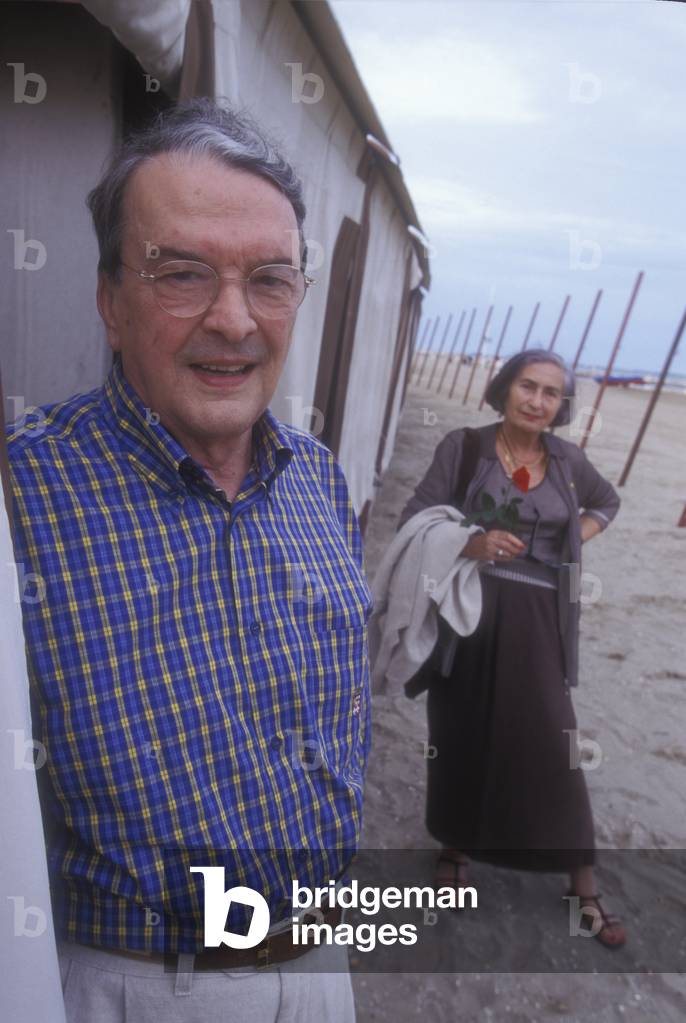 Venice Lido, Venice Film Festival 1998. Italian writer Luigi Meneghello and his wife Katia Bleier (photo)