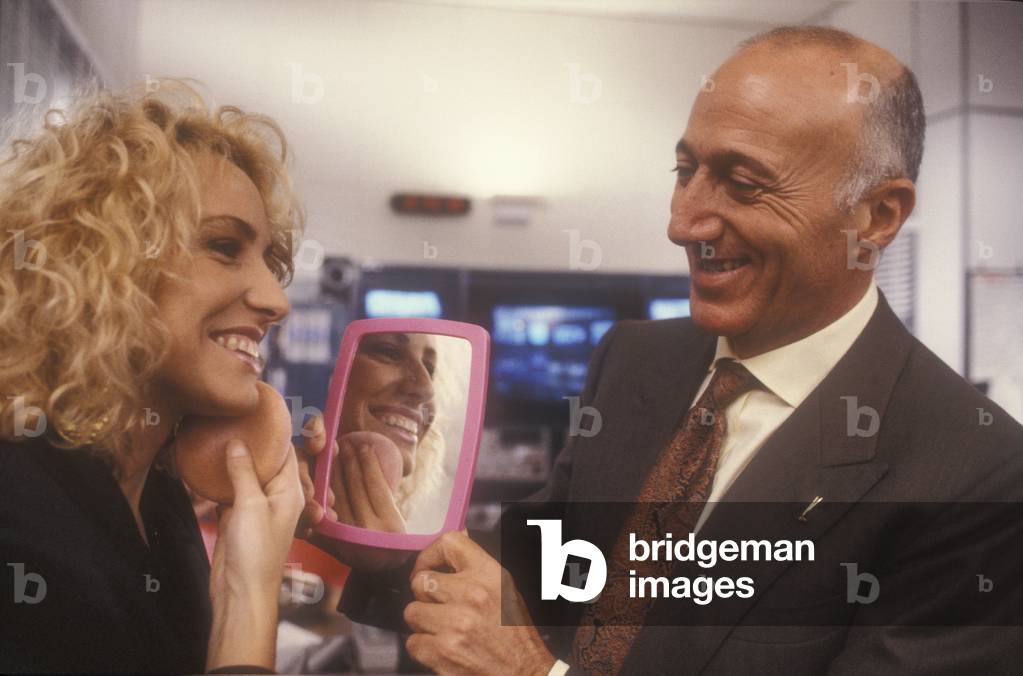 Rome, 1990. Italian TV presenter Antonella Clerici and sport journalist Gianfranco De Laurentiis/Roma, 1990. The presentatrice televisiva Antonella Clerici e il giornalista sportivo Gianfranco De Laurentiis -