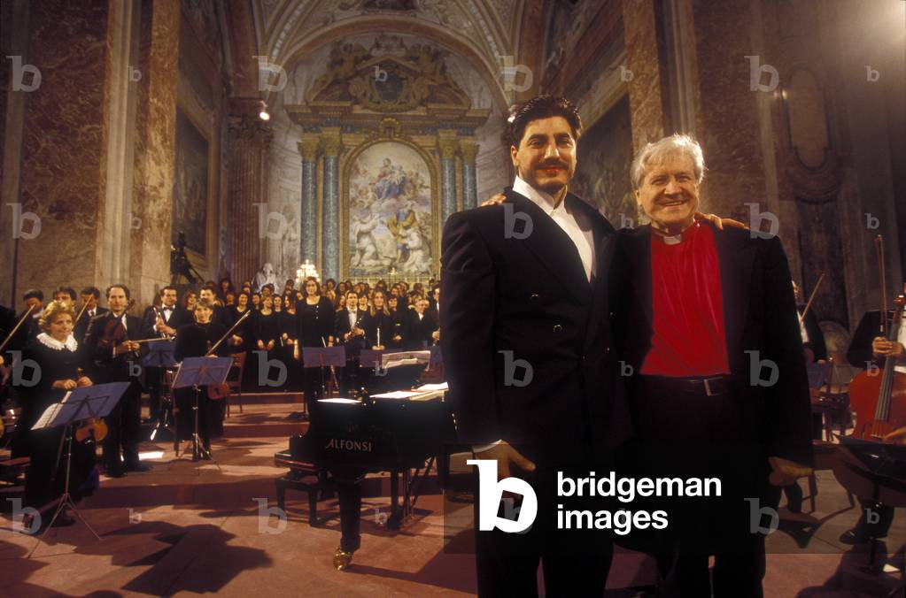 Rome, Basilica of Santa Maria degli Angeli (Saint Mary of the Angels), 1999. Argentinian tenor opera singer Jose Cura and choir master Paulo Colino/Il tenore Jose Cura e il maestro del coro Paulo Colino -