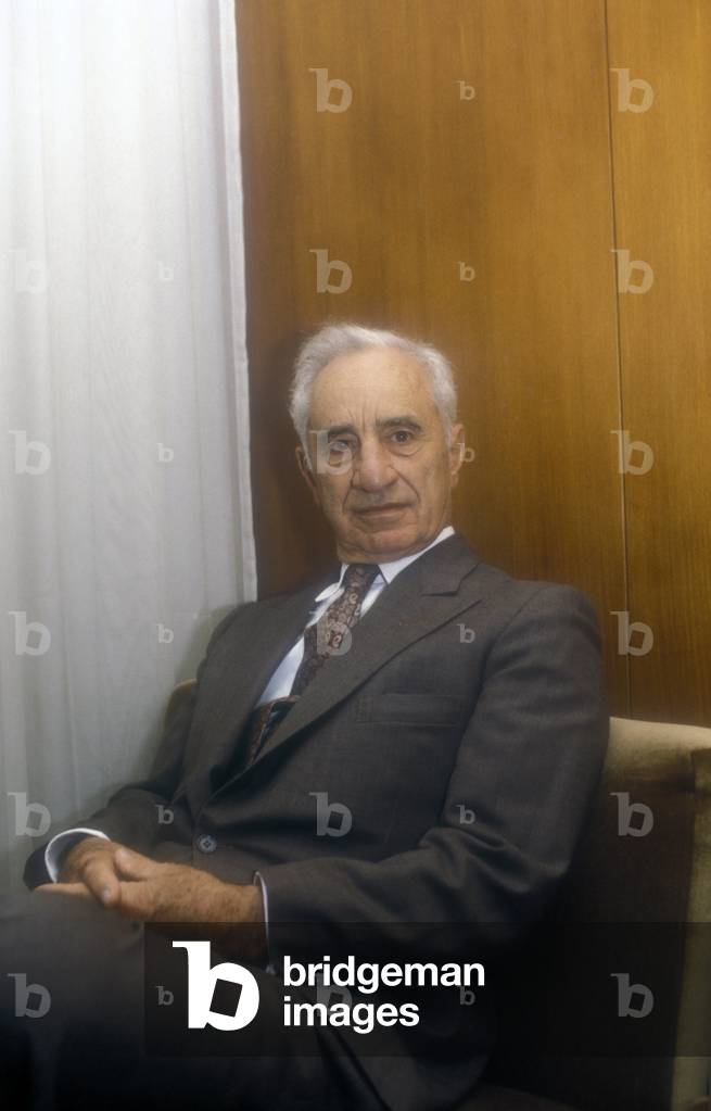 American director Elia Kazan/He registered Elia Kazan -