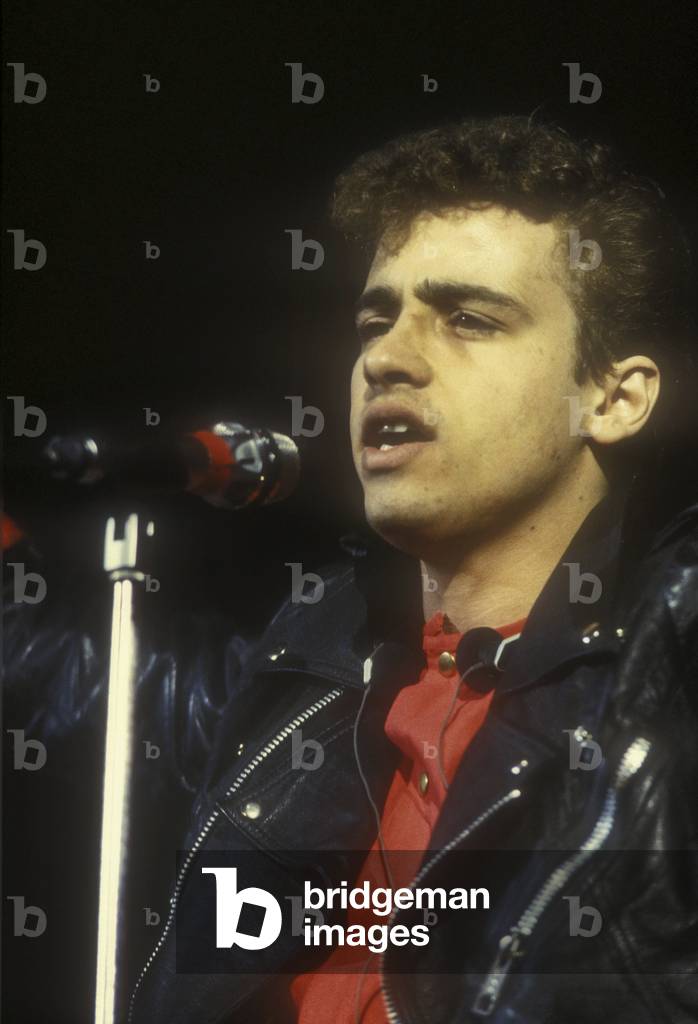 Sanremo Music Festival 1984. Italian pop singer Eros Ramazzotti performing “” Terra Promessa””, winning song in the New Proposals category/Festival di Sanremo 1984. Eros Ramazzotti canta “Terra promessa”” canzone vincitrice della categoria Nuove proposte -