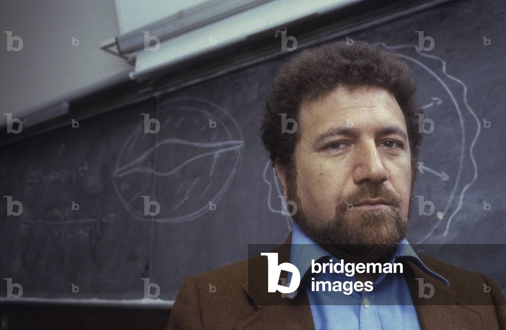 Rome, La Sapienza University, 1981. Italian physicist Remo Ruffini/Roma, Universit La Sapienza, 1981. Il fisico Remo Ruffini -