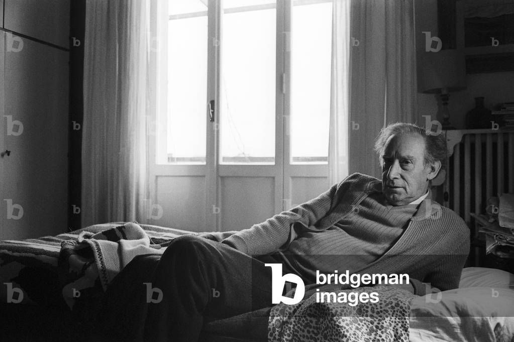 Florence, 1979. Italian poet Mario Luzi in his home (photo)