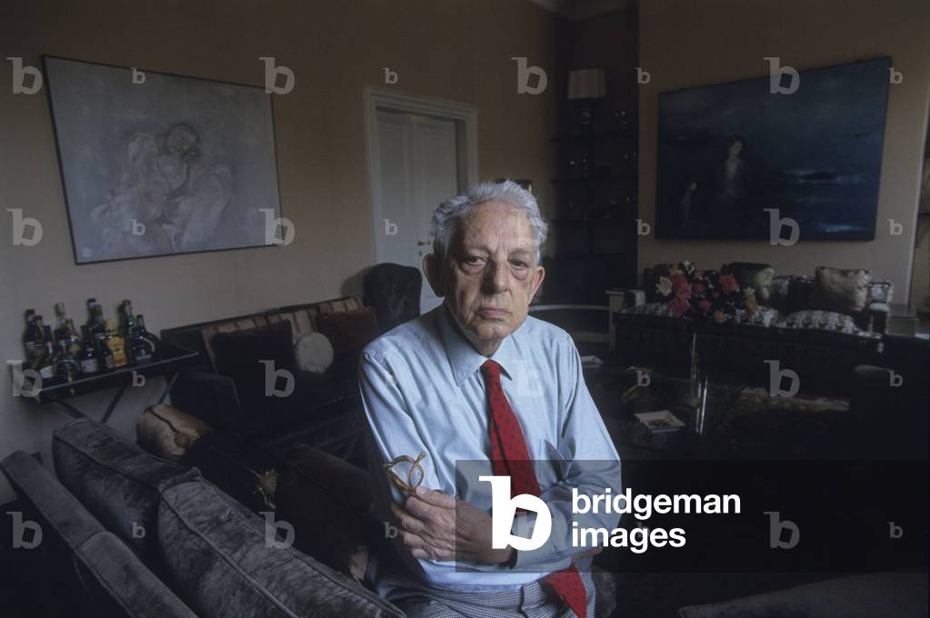 Rome, 1994. Italian composer Goffredo Petrassi in his home/Roma, 1994. Il compositore Goffredo Petrassi nella sua casa -