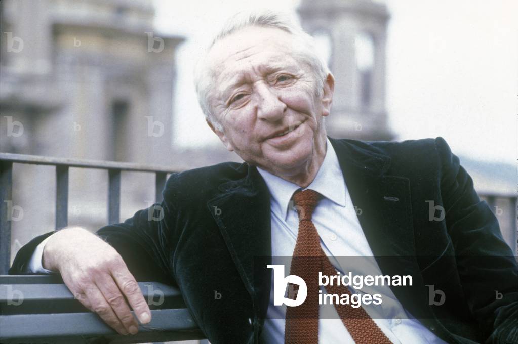 Rome, 1980. Italian journalist Vittorio Gorresio on the terrace of his home with a view of Piazza Navona (photo)