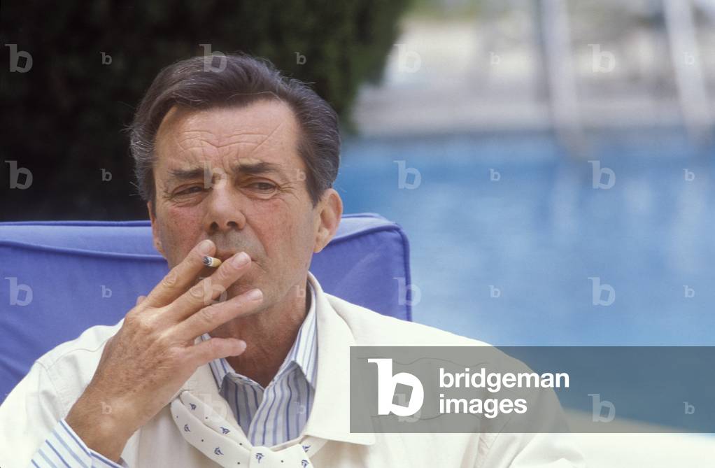 Cannes Film Festival 1984. British actor Dirk Bogarde, president of the jury/Festival del Cinema di Cannes, 1984. L'attore Dirk Bogarde, presidente della giuria -