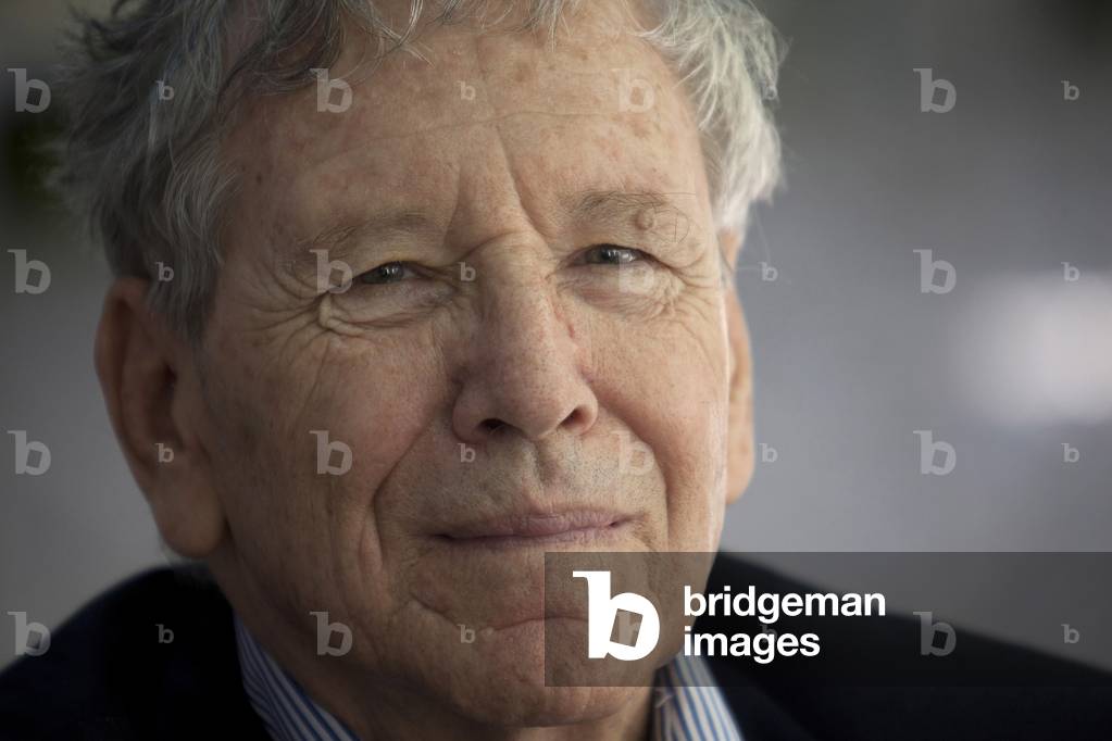 Amos Oz