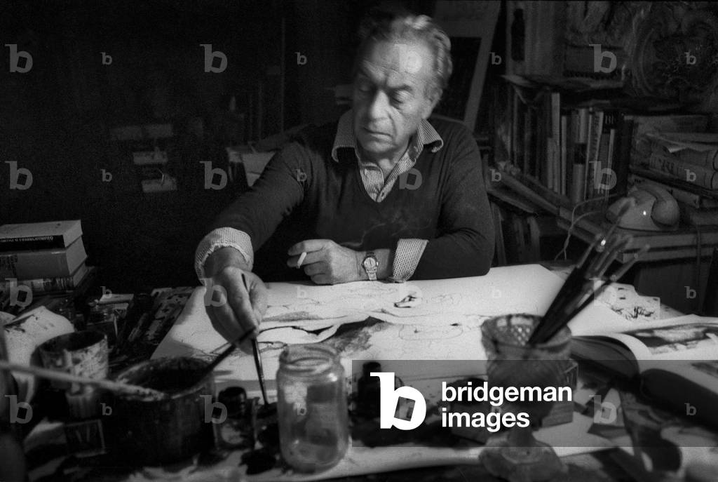 Rome, Palazzo del Grillo, 1979. Painter Renato Guttuso in his studio/Roma, Palazzo del Grillo, 1979. Il pittore Renato Guttuso nel suo studio -