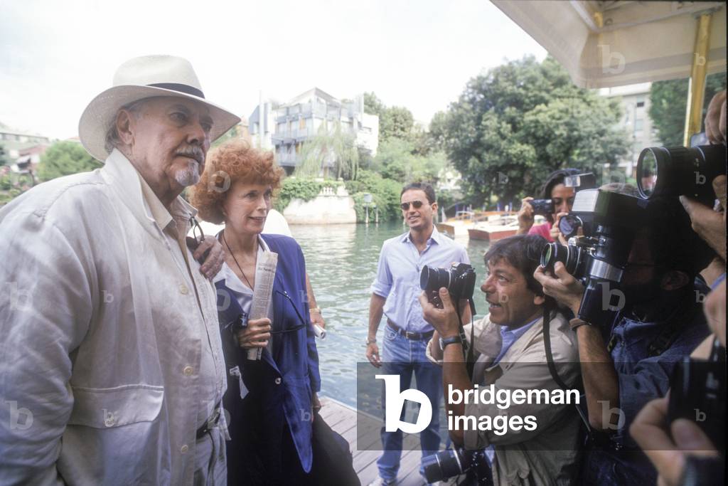 Venice Lido, Venice Film Festival 1993. American director Robert Altman and his wife Kathryn Reed arriving (photo)