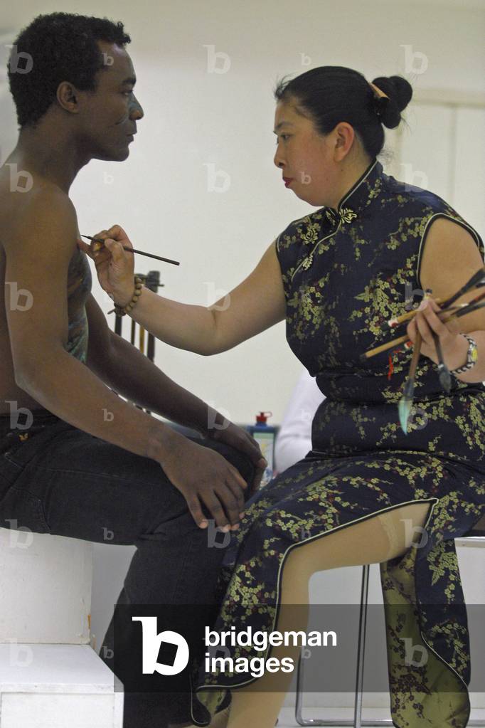 Bologna, June 2004, Officina Asia art exhibition. Chinese artist Zhang Tiemei