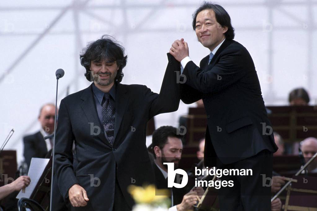 Andrea Bocelli and Myung-Wun Chung