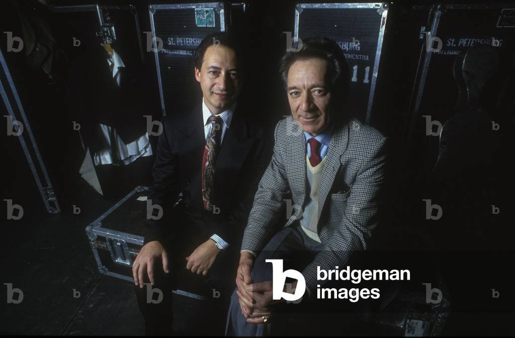 Violinist Vladimir Spivakov and conductor Yuri Temirkanov, 1992 (photo)