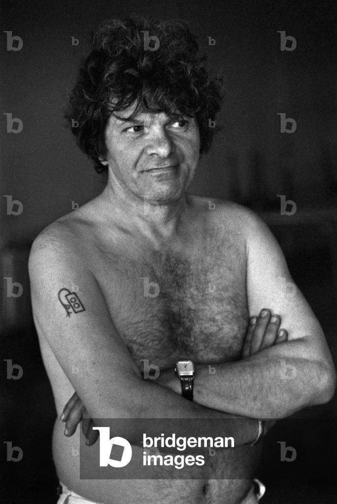 Rome,1979. Beat Generation writer Gregory Corso, in Italy to participate to the First Festival of Poets in Castelporziano, near Rome (photo)